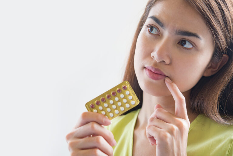Otros riesgos de los “anticonceptivos” hormonales para la mujer